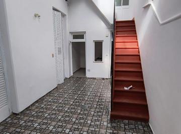 PH de 4 ambientes, Colegiales · PH 4 Ambientes en Venta con Patio Cubierto y Terraza