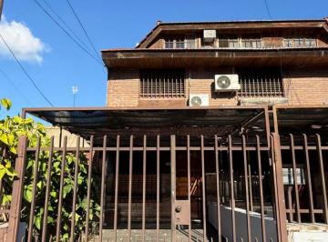 Casa de 4 ambientes, Vicente López · Excelente Duplex de 4 Amb. C/jardin en Florida Oeste