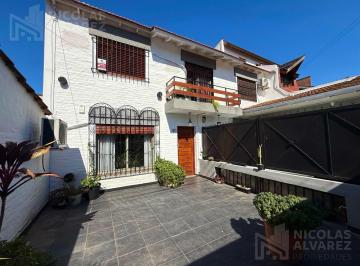PH · 85m² · 4 Ambientes · 2 Cocheras · Increíble Triplex Tipo Casa 4 Ambientes en Venta! - Ramos Mejía