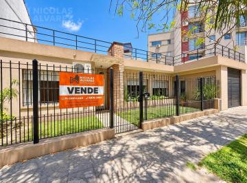 Casa · 130m² · 3 Ambientes · 1 Cochera · Venta Casa 3 Ambientes con Patio y Cochera! - Haedo Sur