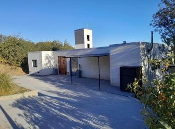 Casa · 125m² · 7 Ambientes · 1 Cochera · Casa en Venta Sierra Nueva