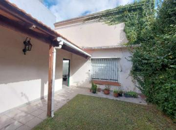Terreno , Lanús · Casa a Refaccionar con Lote de 8.66 X 50 m.