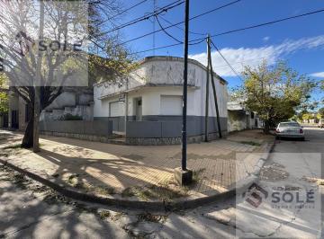 Casa · 100m² · 4 Dormitorios · 1 Cochera · Casa en Venta en Villa María a m del Centro - B° Rivadavia