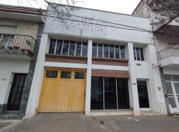 Local comercial · 374m² · 4 Ambientes · Eva Peron Al 5900 Alquiler Local Comercial en Rosario Barrio Belgrano