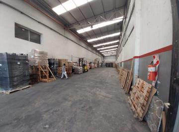Bodega-Galpón · 550m² · Galpón en Alquiler