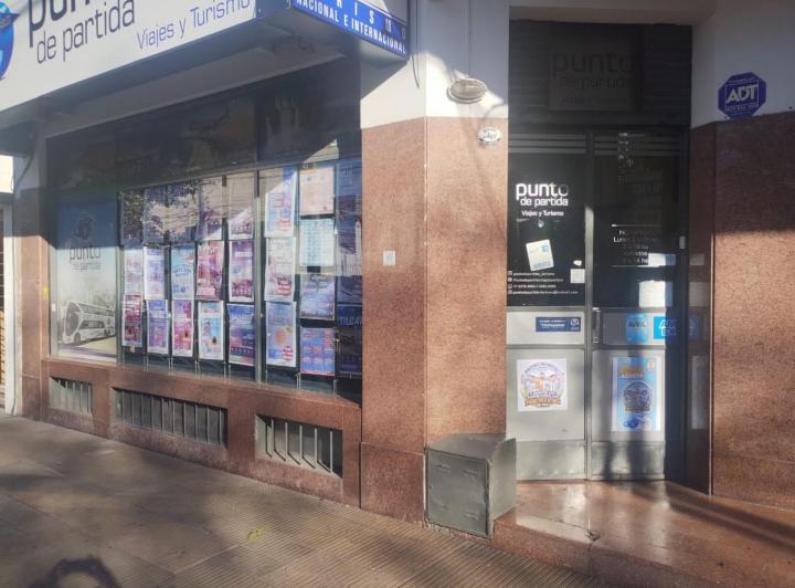Local comercial · 206m² · 1 Ambiente