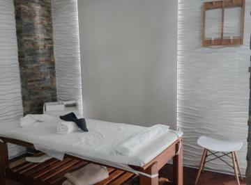 Oficina comercial · 63m² · 4 Ambientes · Oficina en El Centro de La Ciudad con Terraza!