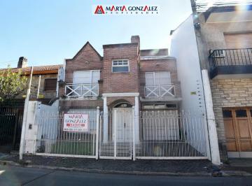 Casa · 280m² · 5 Ambientes · 3 Cocheras · Alquiler Chalet, Villa Sarmiento, Seis Ambientes Gran Fondo