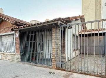 Casa · 195m² · 5 Ambientes · 1 Cochera · Casa en Venta San Miguel