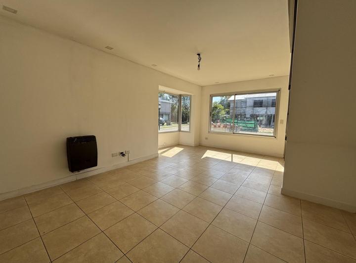 Casa · 80m² · 3 Ambientes · 1 Cochera