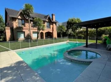 Casa de 4 ambientes, Berazategui · Casa en Venta - Fincas de Iraola