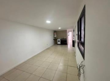 PH · 40m² · 2 Ambientes · 1 Cochera · Pompeya Hermoso PH Dos Ambientes Primer Piso por Escalera