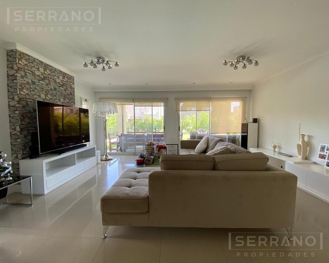 Mga. Venta Casa de 3 Dormitorios, en Lote Interno con Piscina, Los Lagos, Nordelta