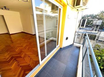 Departamento · 56m² · 3 Ambientes · 1 Cochera · Alquiler de Hermoso y Comodo Depto de 3 Ambientes con Balcon en Pleno Villa Crespo