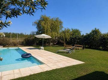 Casa · 150m² · 5 Ambientes · 1 Cochera · Casa en Venta 5 Ambientes con Pileta en San Sebastian Area 10