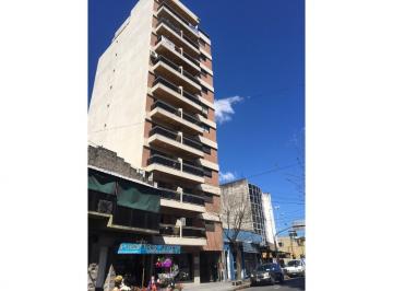 Departamento · 39m² · 2 Ambientes · Depto 2 Amb Al Frente en Avellaneda Centro!