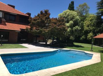 Casa · 270m² · 3 Dormitorios · 2 Cocheras · Casa en Venta en Mapuche Country Cub, Pilar