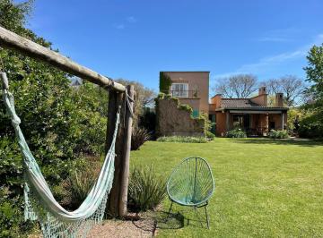 Casa · 280m² · 5 Ambientes · Casa Alquiler Temporario - Santa Barbara