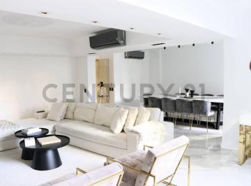 Departamento · 254m² · 4 Ambientes · 1 Cochera · Venta Piso 4 Ambientes Refaccionado con Dependencia, Cochera y Patio Propio en Palermo Chico