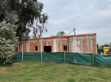 Casa · 133m² · 4 Ambientes · 3 Cocheras · Con Financiación - Casa en Venta en San Ramón Pilar del Este