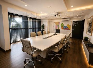 Oficina comercial de 10 ambientes, Córdoba · Vendo Hermosa Oficina en Alta Córdoba, 256 m² Cub. de Primera. Amoblado! (Ofv 025)