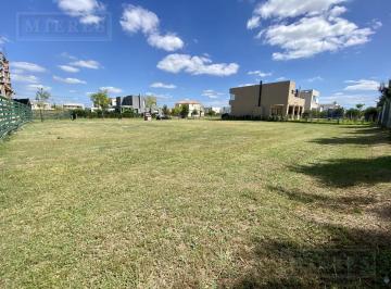 Terreno · 470m² · Lote Perimetral en Venta en El Barrio Las Tipas, Nordelta.