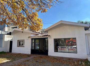 Local comercial · 156m² · 8 Ambientes · 2 Cocheras · Local Comercial Sobre Bv Los Granaderos