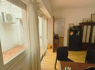 Departamento · 43m² · 2 Ambientes · 1 Cochera · Departamento 2 Amb C/cochera y Patio en Flores