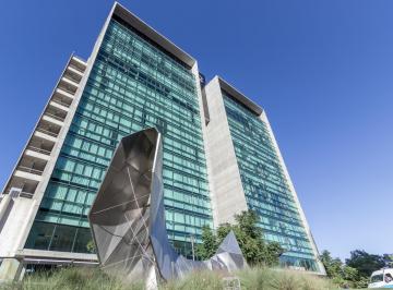 Local comercial · 168m² · 7 Ambientes · 3 Cocheras · Venta Local en Alto Buro con 3 Cocheras - Puerto Norte - Rosario
