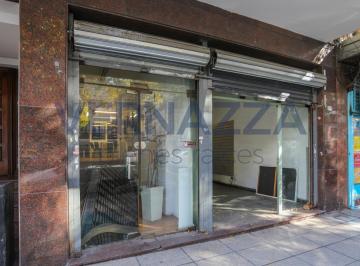 Local comercial · 150m² · 5 Ambientes · Exclusica Ubicación: Local Sobre Av Carabobo, a Pasos de Av Rivadavia!