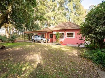 Casa · 200m² · 5 Ambientes · 6 Cocheras · Casa de Campo a La Venta en Guernica 7.000 m² Apto Crédito
