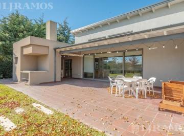 Casa · 350m² · 6 Ambientes · 2 Cocheras · Venta Casa en Chacras de Cardales