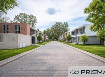 Casa · 130m² · 6 Ambientes · 2 Cocheras · Housing - 2 y 3 Dorm - Valle Escondio