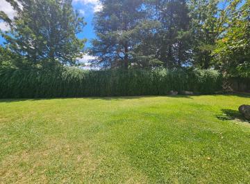 Terreno · 280m² · Terrenos Parquizados con Chalet y Pileta Sobre Ruta 9 Funes