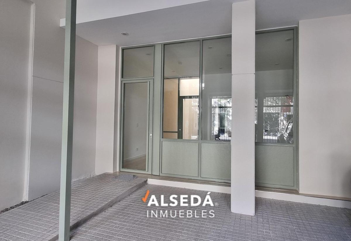 Zeballos  al 900