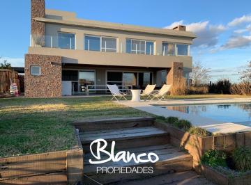 Casa · 285m² · 6 Ambientes · 2 Cocheras · Casa en Venta en El Cantón, Escobar, G. B. a. Zona Norte