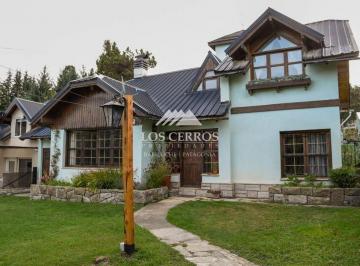 Casa · 232ha · 4 Ambientes · 1 Cochera · Casa en Venta en Bariloche Belgrano 4 Ambientes