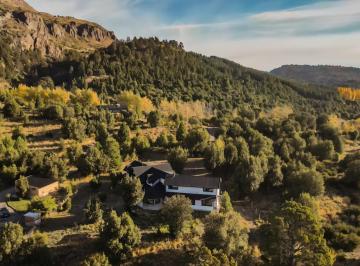 Casa · 397m² · 4 Ambientes · 2 Cocheras · Venta de Casa en San Martin de Los Andes