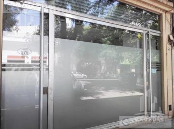 Local comercial · 374m² · 10 Ambientes · Local con Oficina - Dos Plantas en Chacarita 374 m² Totales con 3 Baños Alquiler