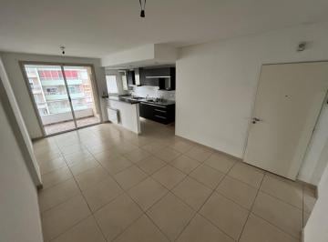 Departamento · 45m² · 2 Ambientes · 1 Cochera · Amplio y Luminoso Dos Ambientes con Cochera