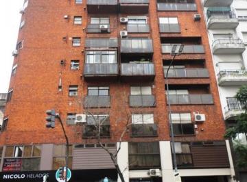 Departamento · 46m² · 1 Dormitorio · 1 Cochera · Amplio Dos Ambientes con Cochera, Excelente Ubicación!