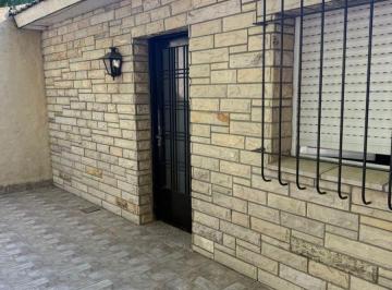 Casa de 4 ambientes, San Fernando · Muy Buena Casa en Venta Próxima a Aceeso Tigre