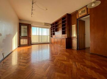 Departamento · 73m² · 4 Ambientes · Departamento en Venta 4 Ambientes con Balcón Corrido en Recoleta Seguridad 24hs Apto Crédito.