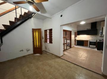 Casa · 116m² · 4 Ambientes · Venta - Casa de Pasillo Unico 2 Dorm. con Patio y Terraza, Jorge Cura, Rosario