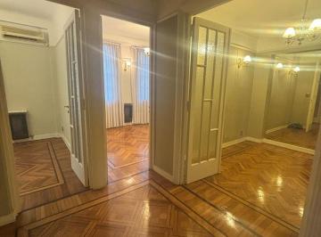 Departamento · 66m² · 4 Ambientes · Impecable 3 Dorm. Al Frente! Piso Unico. Azcuenaga 200