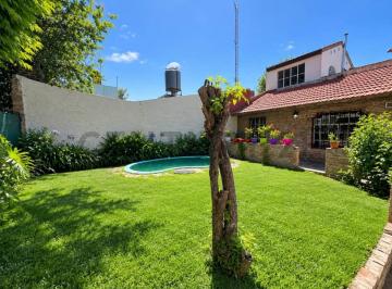 Casa · 100m² · 4 Ambientes · 2 Cocheras · Casa en Moreno Oportunidad