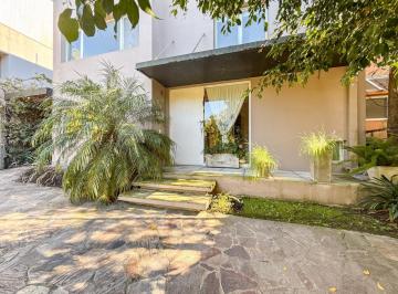 Casa · 338m² · 5 Ambientes · Casa en Venta en Barrio Cerrado Barrancas de San Isidro