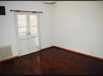 Casa · 200m² · 4 Ambientes · Casa en Alquiler - 3 Dorm. 4 Baños - La Matanza