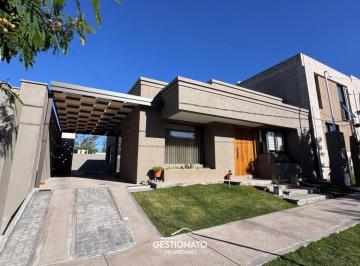 Casa de 3 ambientes, Godoy Cruz · Casa en Venta Barrio Las Acacias