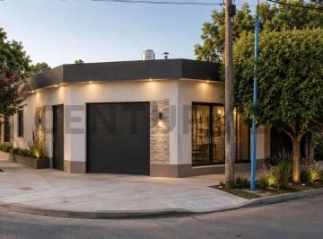 Local comercial · 54m² · 1 Ambiente · 1 Cochera · Local Comercial en Esquina Sobre Lote 447 m² Venta, Belén de Escobar